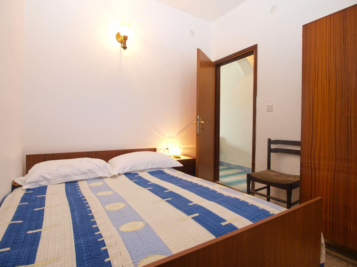 Apartman Ivan 1694 *